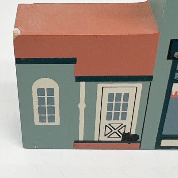 Vintage 1995 The Cat's Meow Needleworker Series XIII Wooden Shelf Sitter - Picture 4 of 7